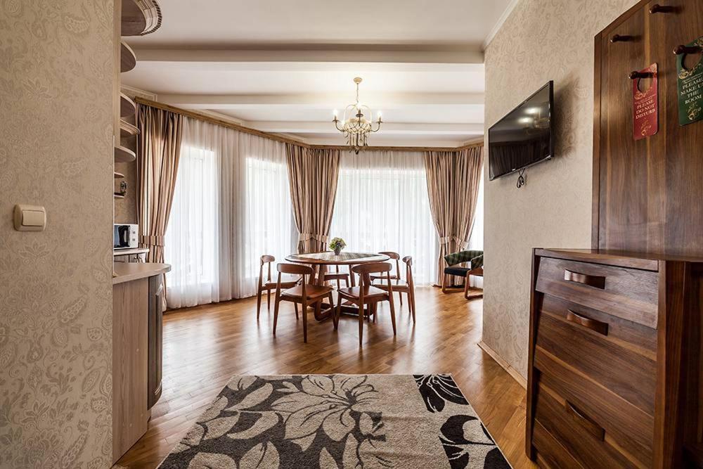 Готель Ольга Boekovel Buitenkant foto