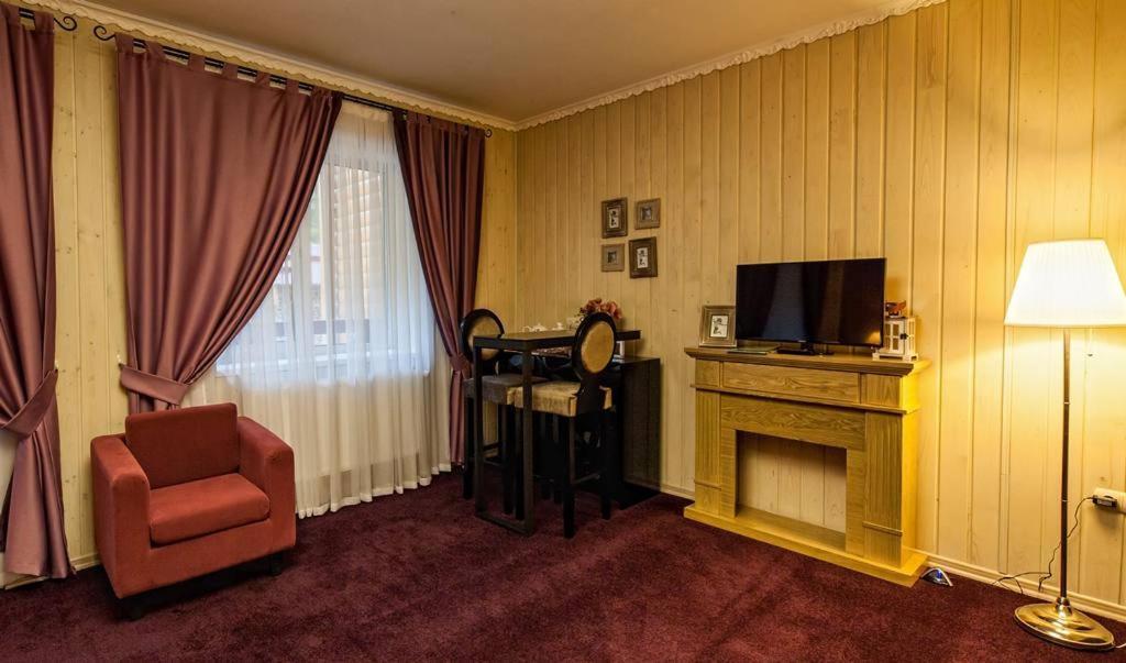 Готель Ольга Boekovel Buitenkant foto